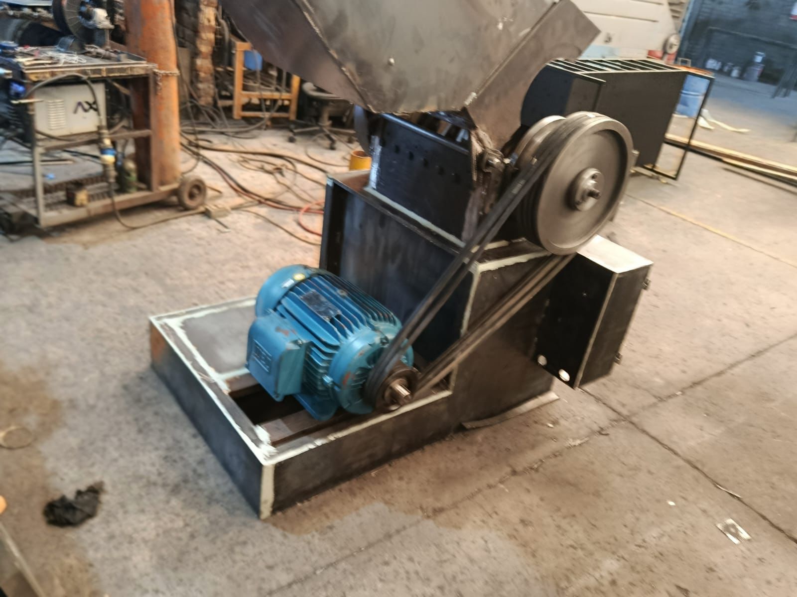 Molino triturador industrial de 10 HP para plástico